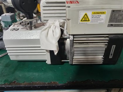 leybold莱宝D2,5E旋片式油泵真空泵维修保养